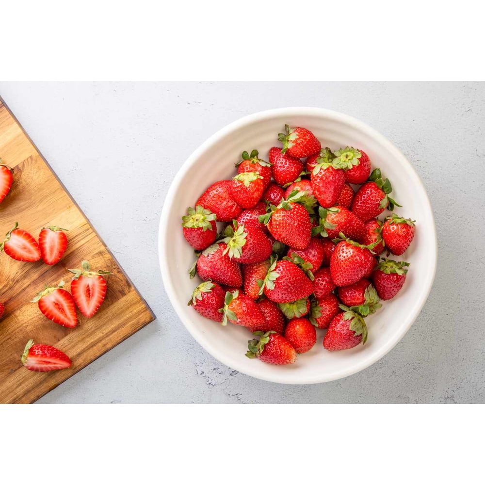 Fresh Strawberries, 1 lb Container